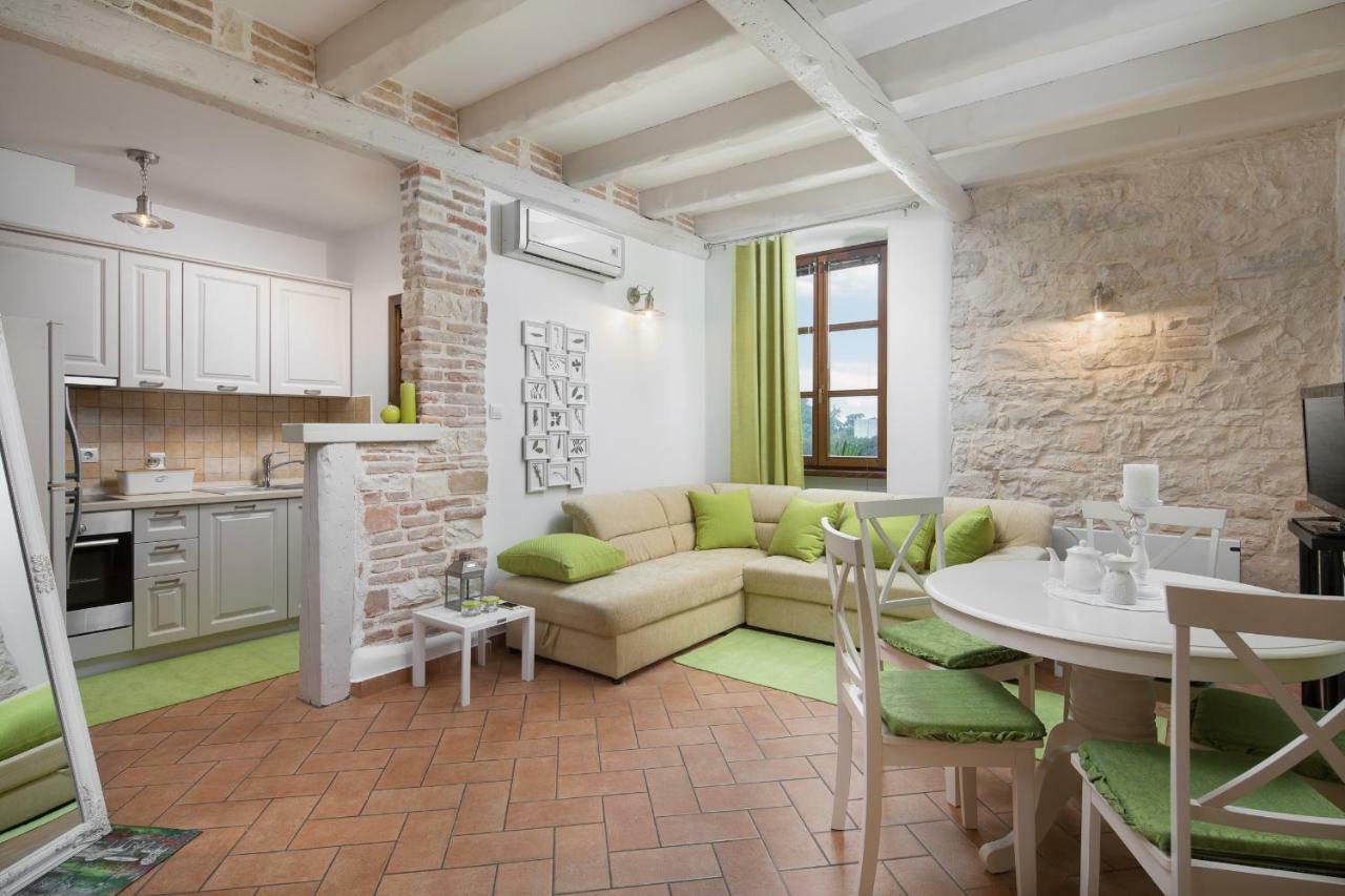 Apartments Bonaparte Porec Exterior photo