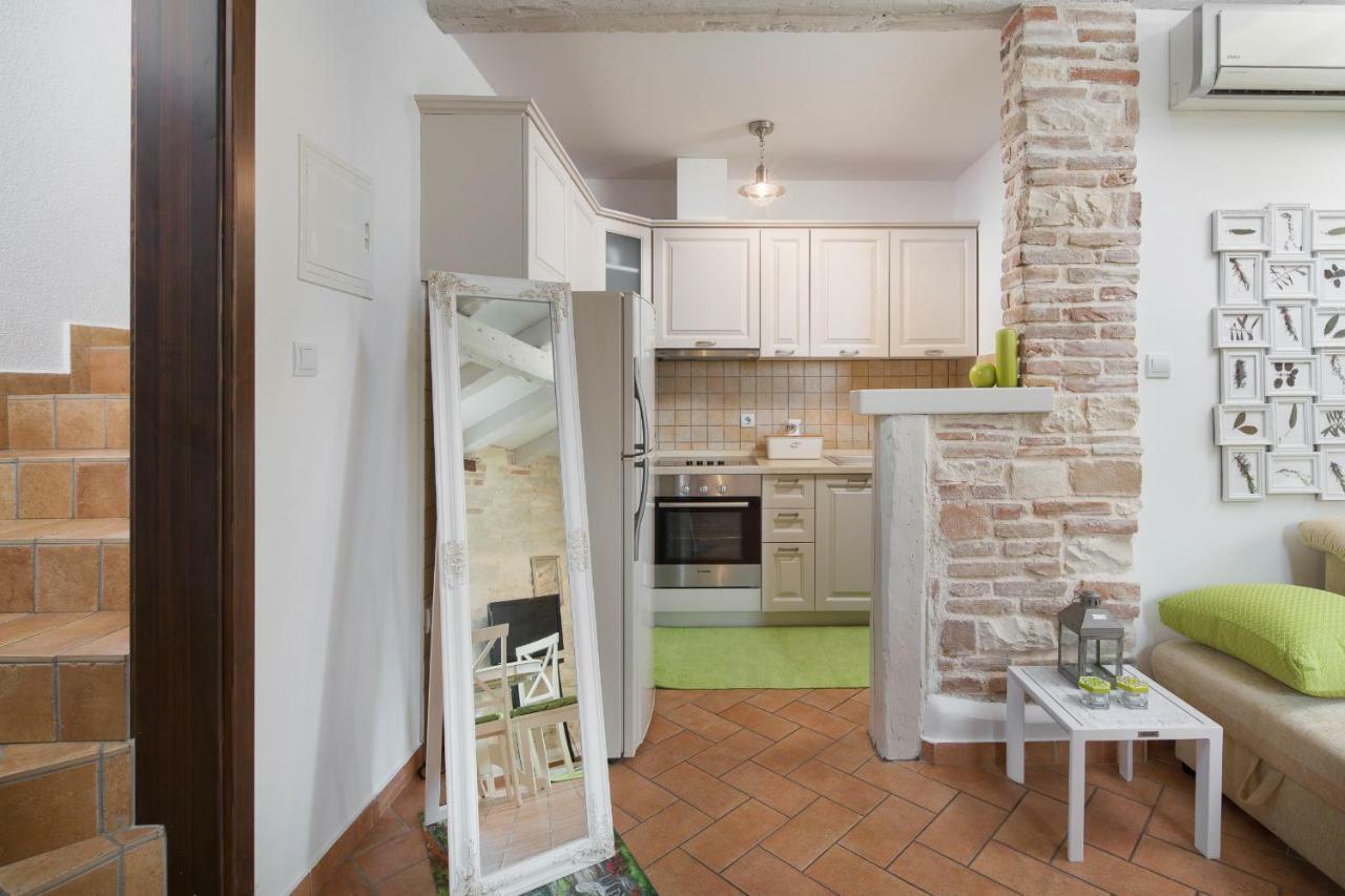 Apartments Bonaparte Porec Exterior photo